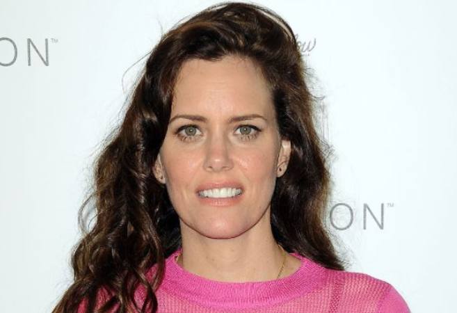 Ione Skye